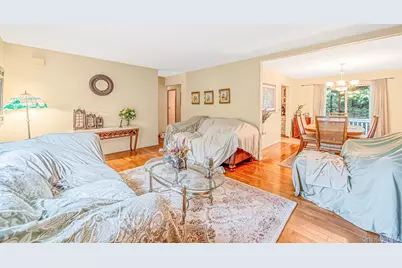 107 W Farm Drive, Melville, NY 11747 - Photo 8
