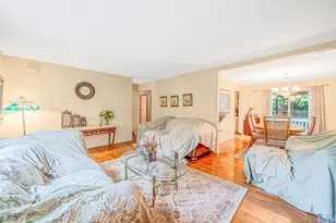 107 W Farm Dr, Melville, NY 11747 - Photo 8
