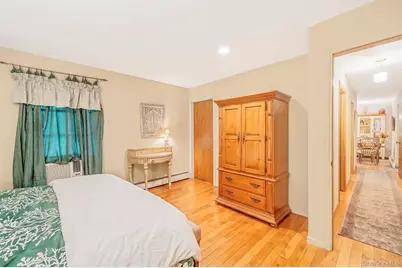 107 W Farm Drive, Melville, NY 11747 - Photo 16