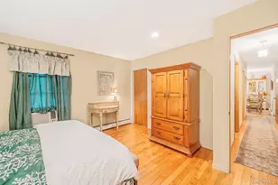 107 W Farm Dr, Melville, NY 11747 - Photo 16