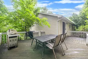 107 W Farm Dr, Melville, NY 11747 - Photo 26