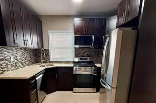 421 Roquette Ave, Floral Park, NY 11001 - Photo 20