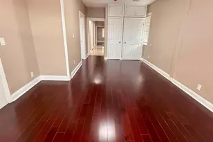421 Roquette Ave, Floral Park, NY 11001 - Photo 18