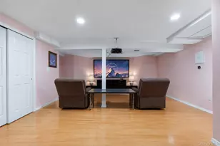 14 MacKay Way, Roslyn, NY 11576 - Photo 22