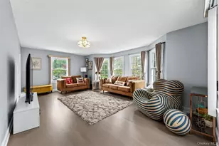 14 MacKay Way, Roslyn, NY 11576 - Photo 4
