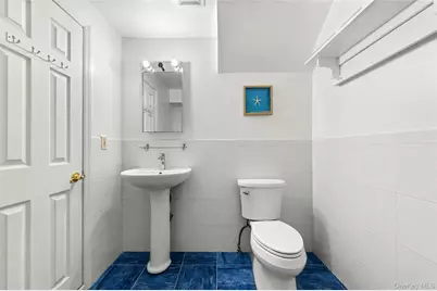 14 Mackay Way, Roslyn, NY 11576 - Photo 26