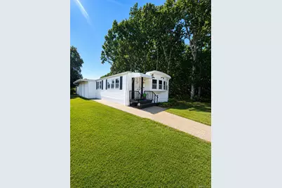703 Fresh Pond Ave, Calverton, NY 11933 - Photo 1