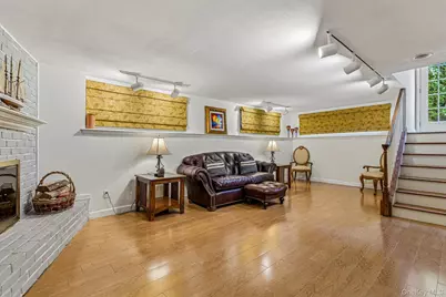59 Derby Place, Smithtown, NY 11787 - Photo 28