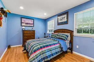 59 Derby Pl, Smithtown, NY 11787 - Photo 16