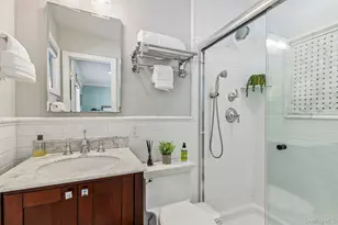59 Derby Pl, Smithtown, NY 11787 - Photo 24