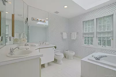 12 Westhaven Lane, White Plains, NY 10605 - Photo 26