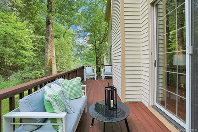 12 Westhaven Lane, White Plains, NY 10605 - Photo 32
