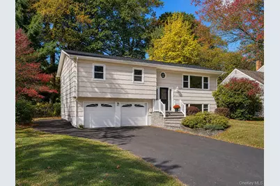 97 Grandview Avenue, Nanuet, NY 10954 - Photo 2