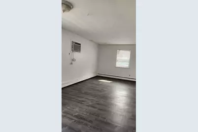 18-08 Murray St  2Fl, Whitestone, NY 11357 - Photo 8
