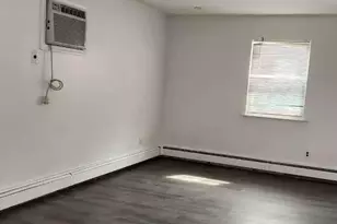 18-08 Murray St 2Fl, Whitestone, NY 11357 - Photo 8