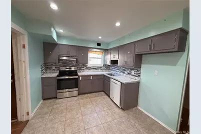 2829 Elm Street, Oceanside, NY 11572 - Photo 4