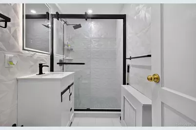179 Sterling Road, Elmont, NY 11003 - Photo 8