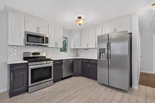 179 Sterling Rd, Elmont, NY 11003 - Photo 20