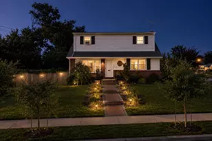1142 Ferngate Dr, Franklin Square, NY 11010 - Photo 2