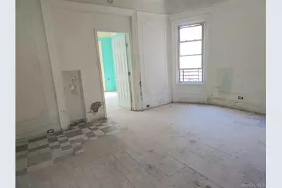 633 Baker Avenue, Bronx, NY 10460 - Photo 12