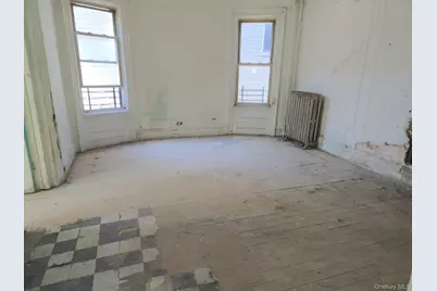 633 Baker Avenue, Bronx, NY 10460 - Photo 10