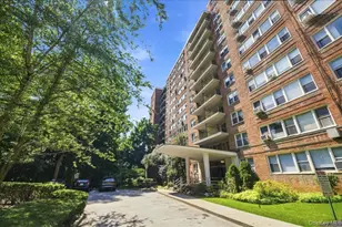 4525 Henry Hudson Pkwy, Bronx, NY 10471 - Photo 2