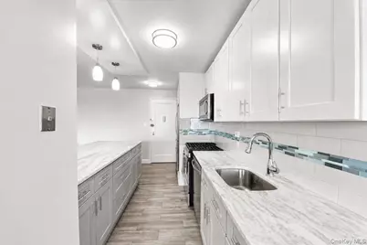 4525 Henry Hudson Parkway #B121, Bronx, NY 10471 - Photo 6