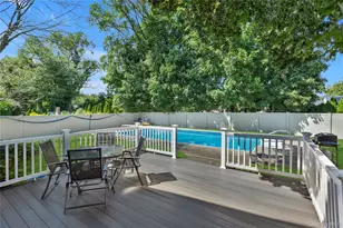 23 Dale Ln, Smithtown, NY 11787 - Photo 26