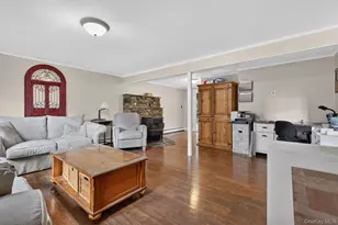 9 Debra Hill Rd, Poughkeepsie, NY 12603 - Photo 28