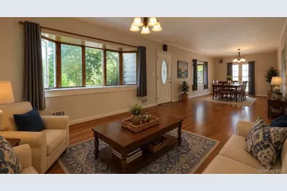 3995 New Road, Seaford, NY 11783 - Photo 8