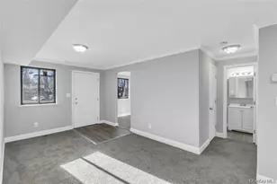 99 Newbrook Ln, Bay Shore, NY 11706 - Photo 4