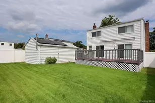 1491 Clay St, Elmont, NY 11003 - Photo 24