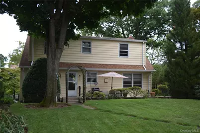 93 Avenue C, Port Washington, NY 11050 - Photo 8