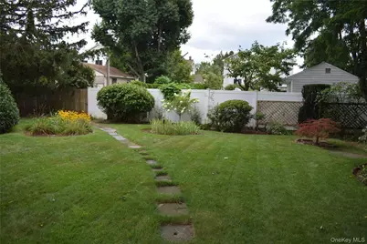 93 Avenue C, Port Washington, NY 11050 - Photo 6