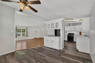 43 Palm Dr, Bloomingburg, NY 12721 - Photo 14