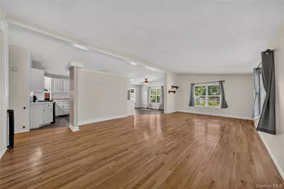 43 Palm Dr, Bloomingburg, NY 12721 - Photo 6