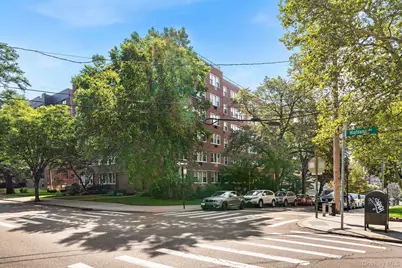 87-15 165th Street #5E, Jamaica, NY 11432 - Photo 2
