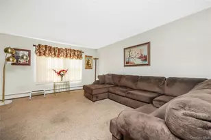 11 Shade Tree Ln, Patchogue, NY 11772 - Photo 10