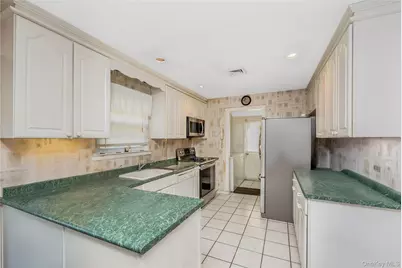 11 Shade Tree Lane, Patchogue, NY 11772 - Photo 12