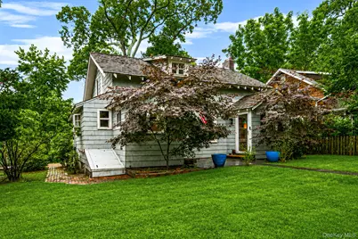 7 Dickerson Avenue, Stony Brook, NY 11790 - Photo 2