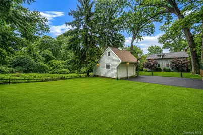 7 Dickerson Avenue, Stony Brook, NY 11790 - Photo 6