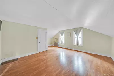 7 Dickerson Avenue, Stony Brook, NY 11790 - Photo 26