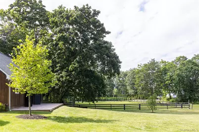 184 Phillips Lane, Aquebogue, NY 11901 - Photo 34
