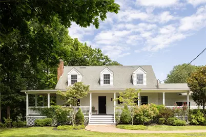 184 Phillips Lane, Aquebogue, NY 11901 - Photo 2