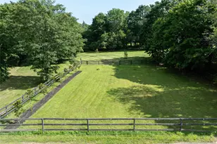 184 Phillips Ln, Aquebogue, NY 11901 - Photo 8