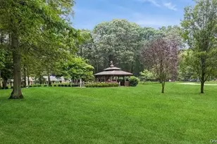463 B Oldham Ct, Ridge, NY 11961 - Photo 26
