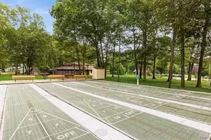 463 B Oldham Ct, Ridge, NY 11961 - Photo 24