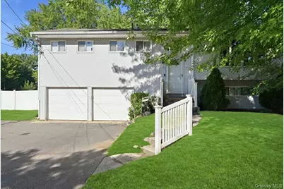 357 Town Line Road, East Northport, NY 11731 - Photo 2