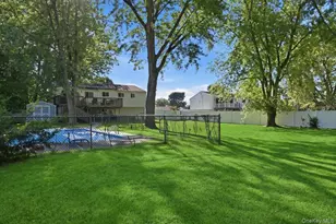 357 Town Line Rd, East Northport, NY 11731 - Photo 20