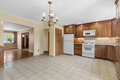 1098 Midland Avenue, Bronxville, NY 10708 - Photo 12